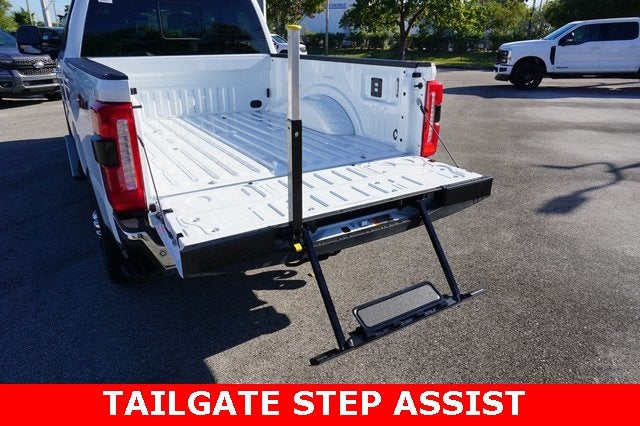 2026 Ford F-350SD F-350® Lariat®