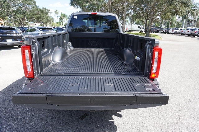 2027 Ford F-350SD DRW F-350® XL
