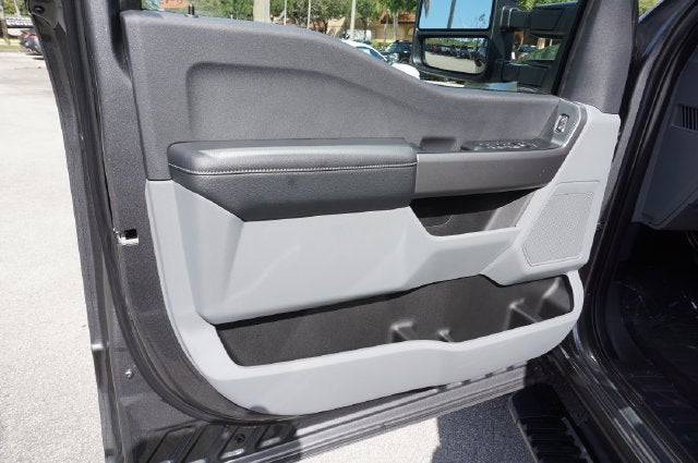 2027 Ford F-350SD DRW F-350® XL