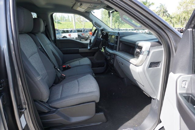 2027 Ford F-350SD DRW F-350® XL