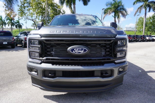 2027 Ford F-350SD DRW F-350® XL