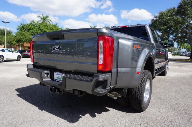 2027 Ford F-350SD DRW F-350® XL