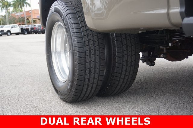 2026 Ford F-350SD F-350® Platinum®