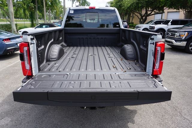 2026 Ford F-350SD DRW F-350® Platinum®