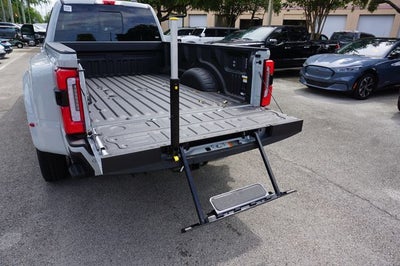 2026 Ford F-350SD DRW F-350® Platinum®