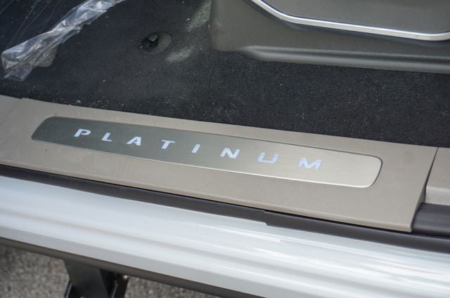 2026 Ford F-350SD DRW F-350® Platinum®