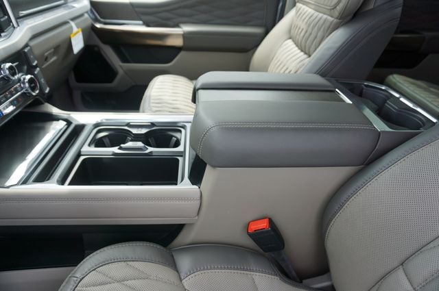2026 Ford F-350SD DRW F-350® Platinum®