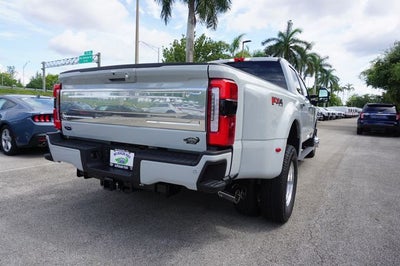 2026 Ford F-350SD DRW F-350® Platinum®