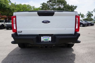 2026 Ford F-350SD DRW Base