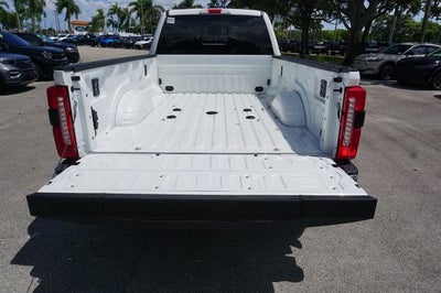 2026 Ford F-350SD DRW F-350® Lariat®
