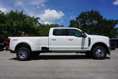 2026 Ford F-350SD DRW F-350® Lariat®