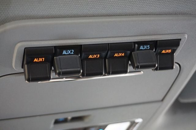 2026 Ford F-350SD DRW F-350® Lariat®