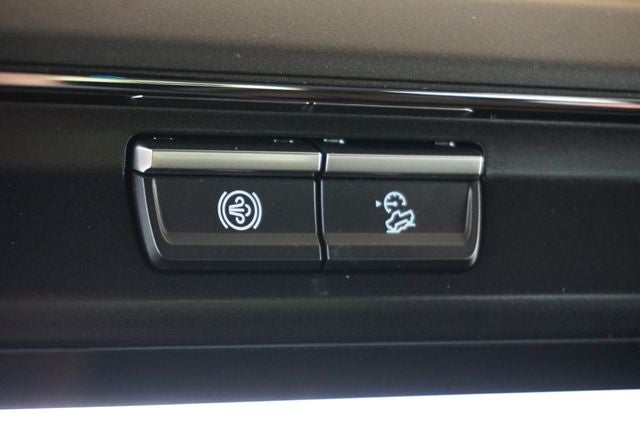 2026 Ford F-350SD DRW F-350® Lariat®