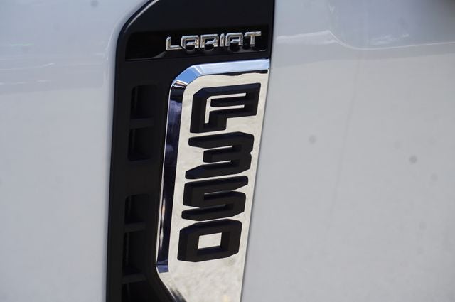 2026 Ford F-350SD DRW F-350® Lariat®