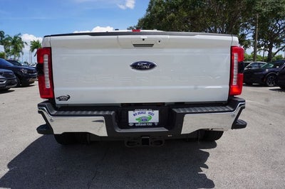2026 Ford F-350SD DRW F-350® Lariat®
