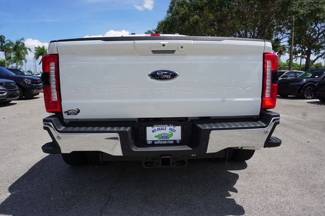 2026 Ford F-350SD DRW F-350® Lariat®