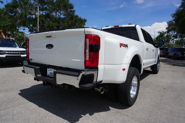 2026 Ford F-350SD DRW F-350® Lariat®
