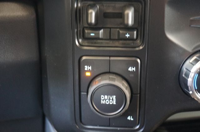 2026 Ford F-350SD DRW F-350® Lariat®