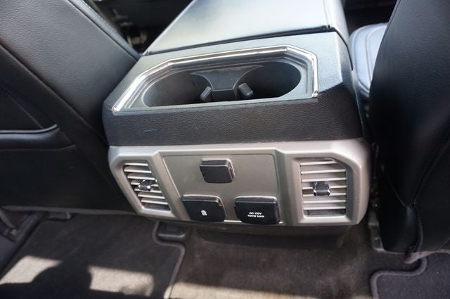 2017 Ford F-350SD DRW Lariat Super Duty