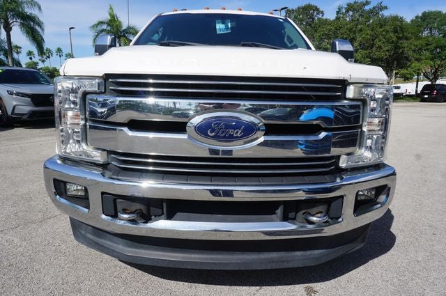 2017 Ford F-350SD DRW Lariat Super Duty