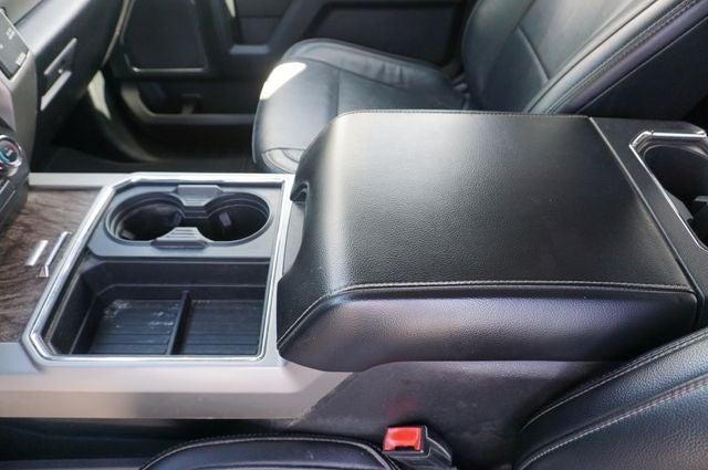 2017 Ford F-350SD DRW Lariat Super Duty