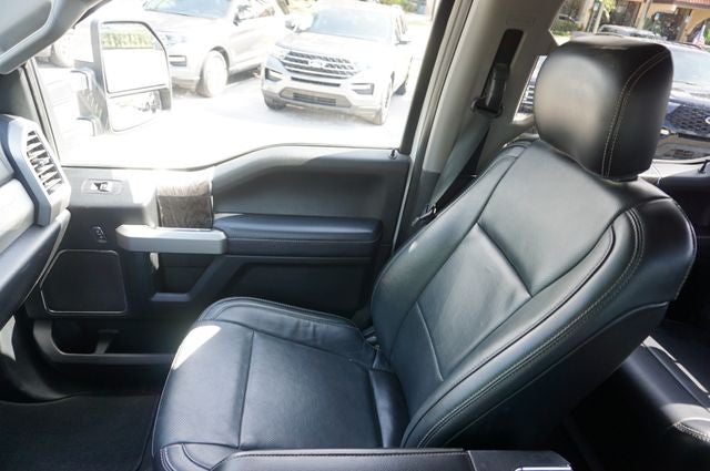 2017 Ford F-350SD DRW Lariat Super Duty