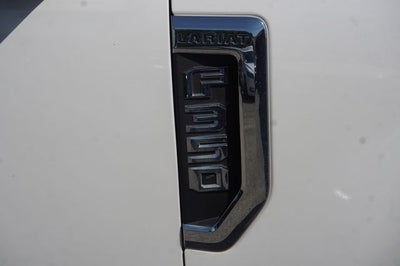 2017 Ford F-350SD DRW Lariat Super Duty
