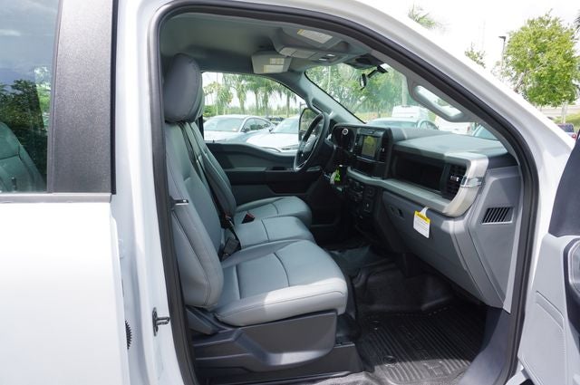 2026 Ford F-350SD DRW Base