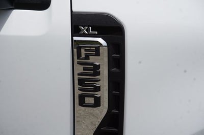 2026 Ford F-350SD DRW Base