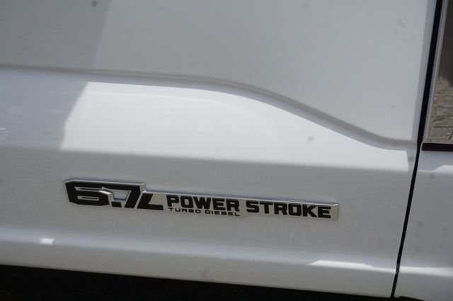 2026 Ford F-350SD DRW Base