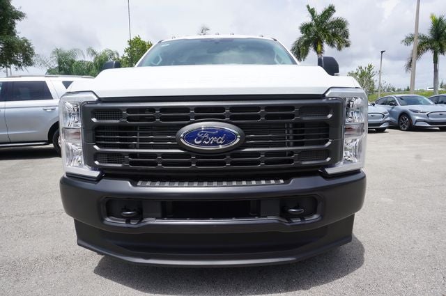 2026 Ford F-350SD DRW Base