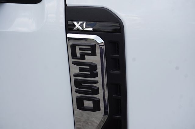 2026 Ford F-350SD DRW Base