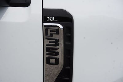 2026 Ford F-350SD Base