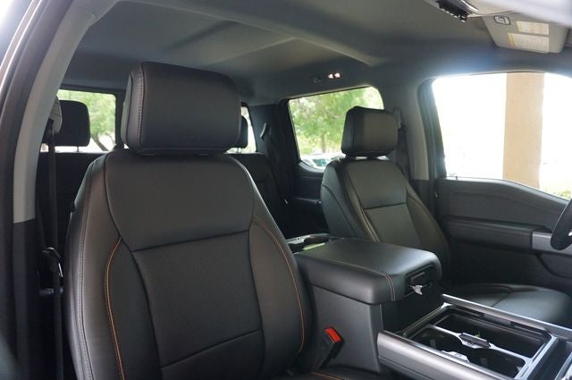 2026 Ford F-350SD DRW F-350® Lariat®