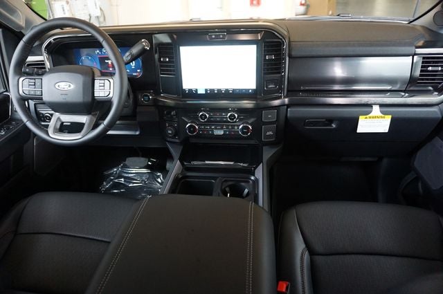 2026 Ford F-350SD DRW F-350® Lariat®