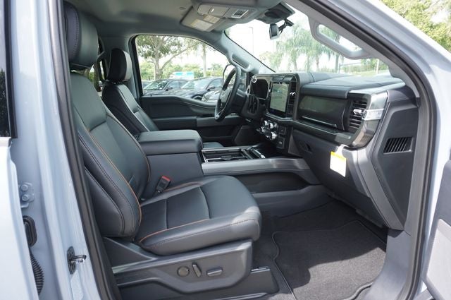 2026 Ford F-450SD F-450® Lariat®