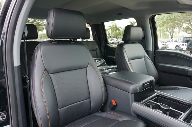 2026 Ford F-450SD F-450® Lariat®