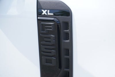 2027 Ford F-350SD F-350® XL