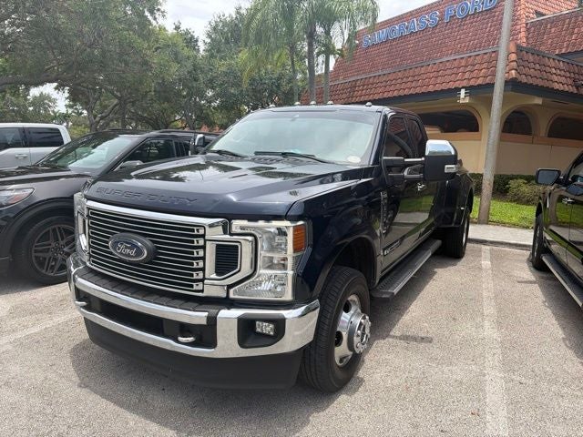 2022 Ford F-350SD Lariat Super Duty