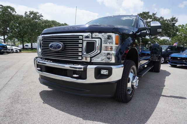 2022 Ford F-350SD Lariat Super Duty