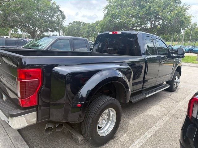 2022 Ford F-350SD Lariat Super Duty