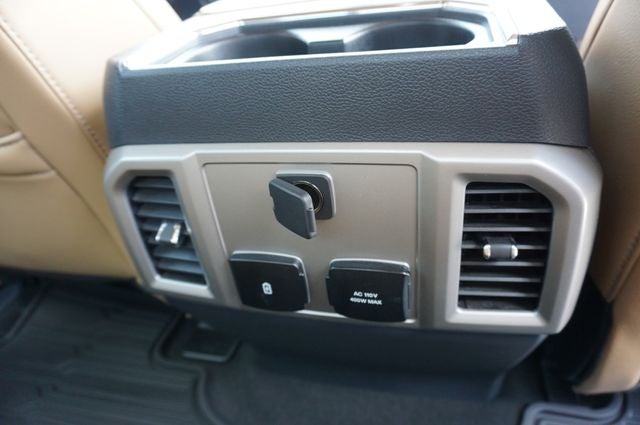 2022 Ford F-350SD Lariat Super Duty