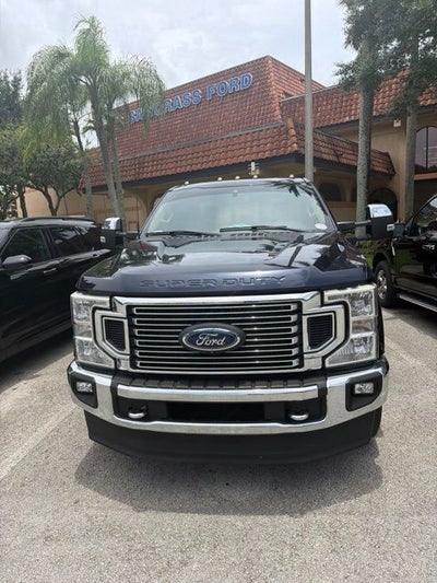 2022 Ford F-350SD Lariat Super Duty