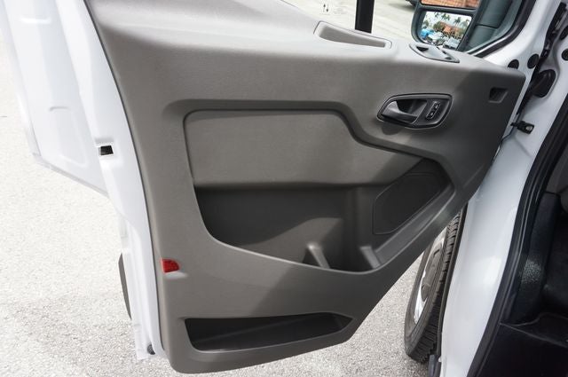 2025 Ford Transit-250 148 WB Medium Roof Cargo