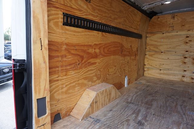2024 Ford Transit-250 148 WB Medium Roof Cargo