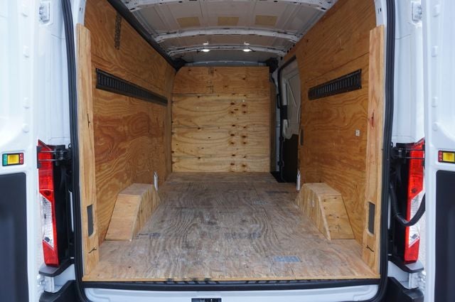2024 Ford Transit-250 148 WB Medium Roof Cargo