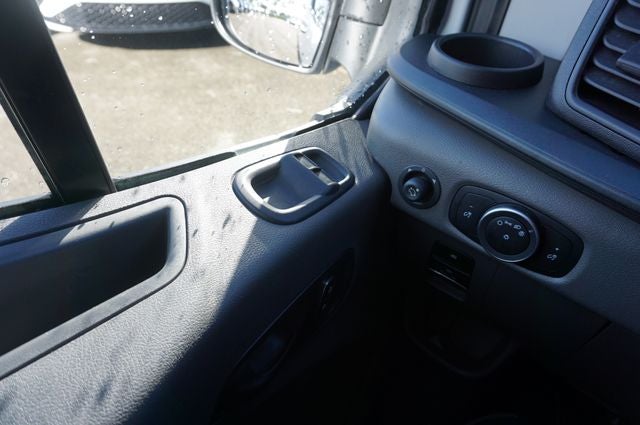 2025 Ford Transit-250 148 WB Medium Roof Cargo