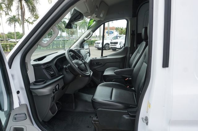 2024 Ford Transit-250 148 WB Medium Roof Cargo