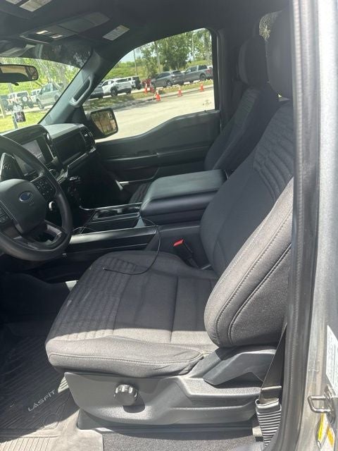 2023 Ford F-150 Base