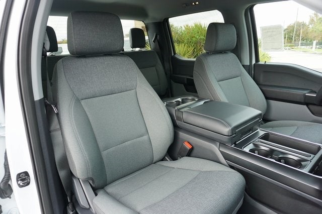 2025 Ford F-150 Base